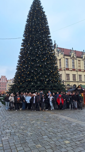 Zdjęcie WhatsApp 2025-12-02 o 18.10.31_9be03eed