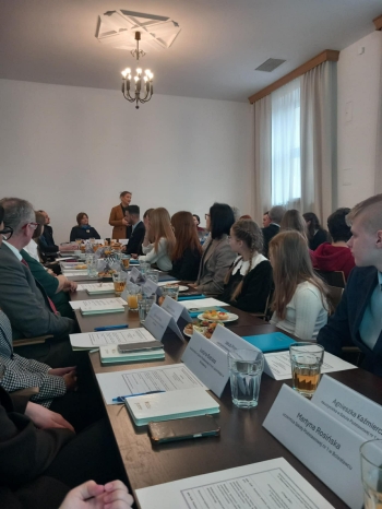 att.-z4j6NwlTRsBJ6ZO1IX2zALvYKJsw1Bcda-ty9eqnuQ