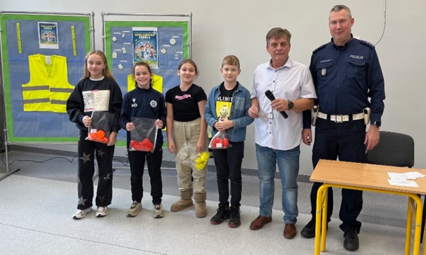 Spotkanie z policjantem - klasy 4
