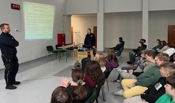 BEZPIECZNE FERIE, BEZPIECZNIE W SIECI