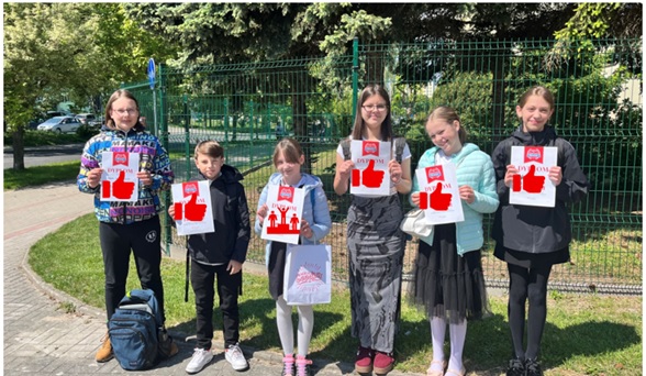 Z MACMILLANEM PO ANGIELSKU